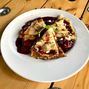 Palacinky s horúcim lesným ovocím 250g